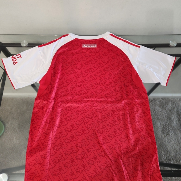 25/26 Arsenal Red and White Jersey - Picture 4 of 4